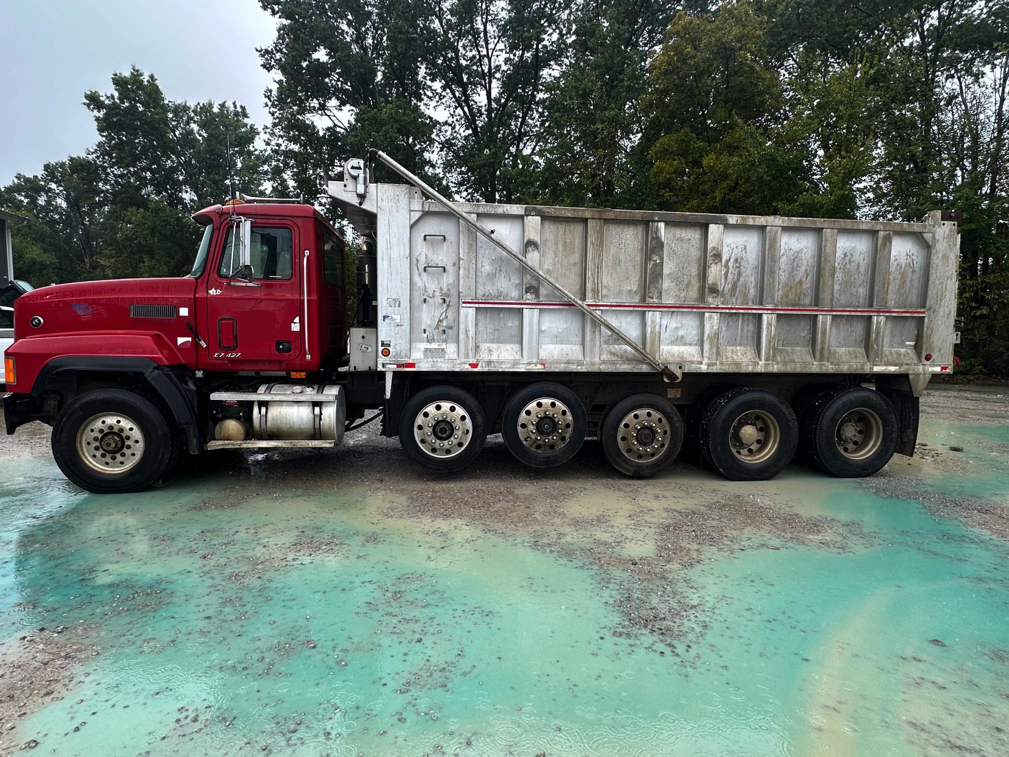 1999 MACK CL713 - Image 4